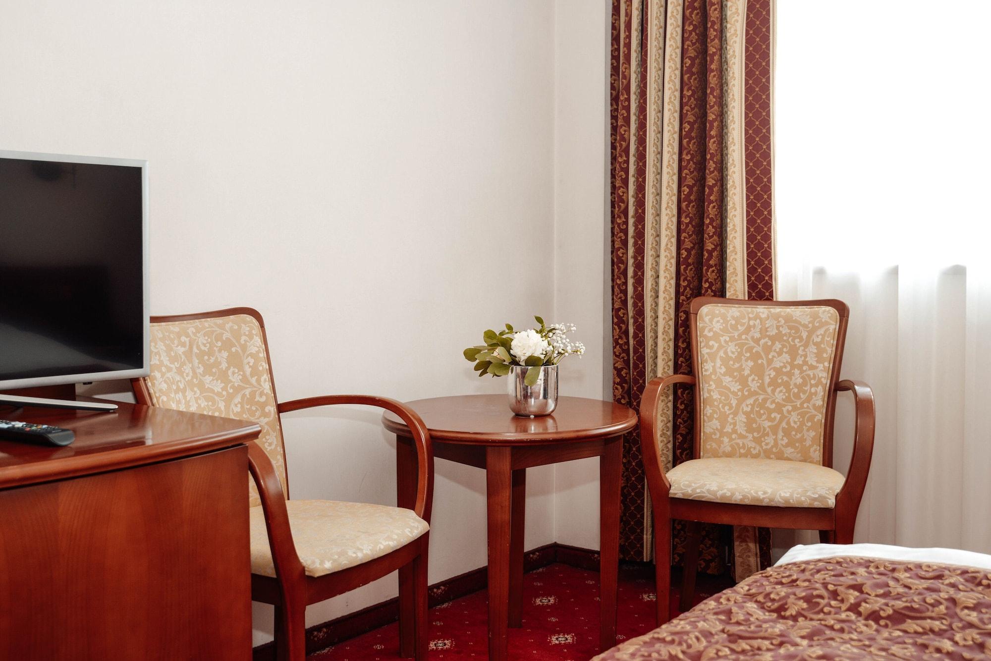Hotel Sympozjum & Spa Красков Екстериор снимка