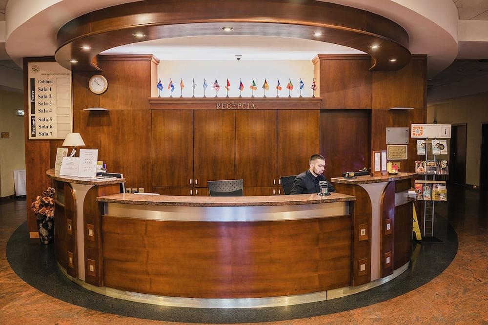 Hotel Sympozjum & Spa Красков Екстериор снимка