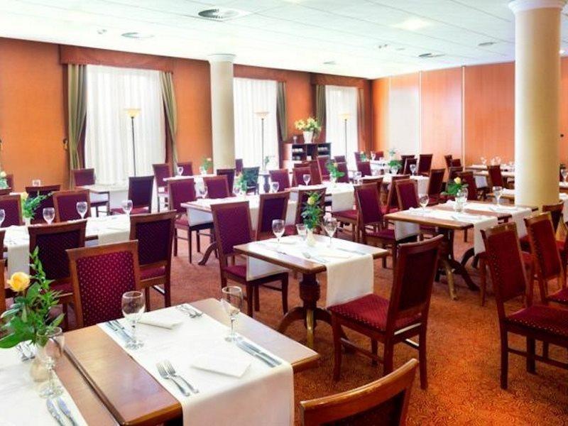 Hotel Sympozjum & Spa Красков Екстериор снимка